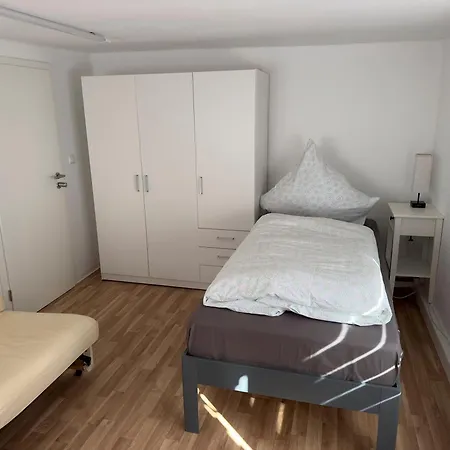 Monteurzimmer Bei Jena - T Und T Gbr Δωμάτια σε οικογενειακή κατοικία Bucha (Saale-Holzland)