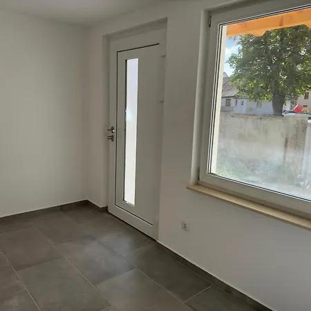 Monteurzimmer Bei Jena - T Und T Gbr *