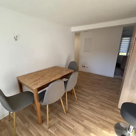 Monteurzimmer Bei Jena - T Und T Gbr Δωμάτια σε οικογενειακή κατοικία