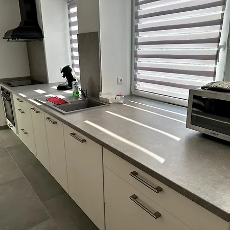 Monteurzimmer Bei Jena - T Und T Gbr * Bucha (Saale-Holzland)