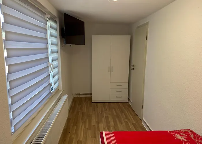 Privatunterkunft Monteurzimmer Bei Jena - T Und T Gbr