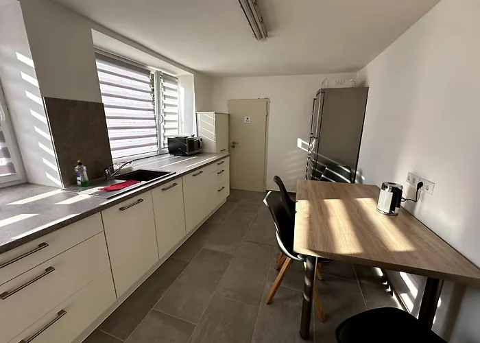 Monteurzimmer Bei Jena - T Und T Gbr