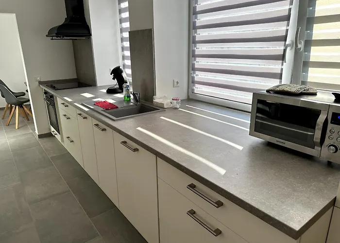 Monteurzimmer Bei Jena - T Und T Gbr * Bucha (Saale-Holzland)