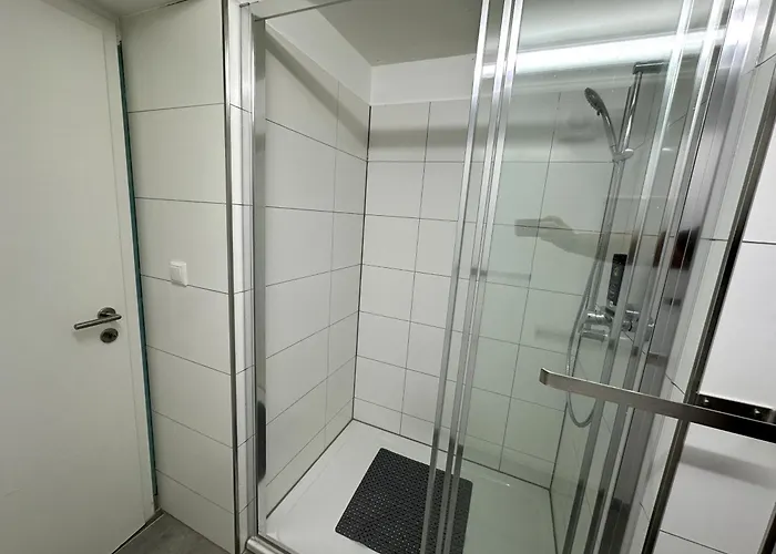 Privatunterkunft Monteurzimmer Bei Jena - T Und T Gbr Bucha (Saale-Holzland)